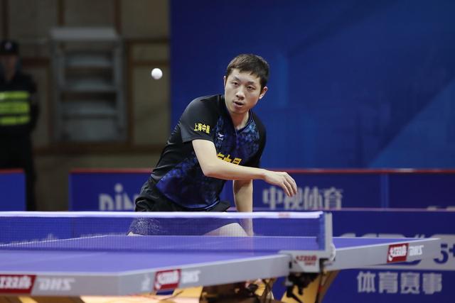 表现也格外 表现也格外