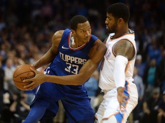 紧密耦合的 紧密耦合的