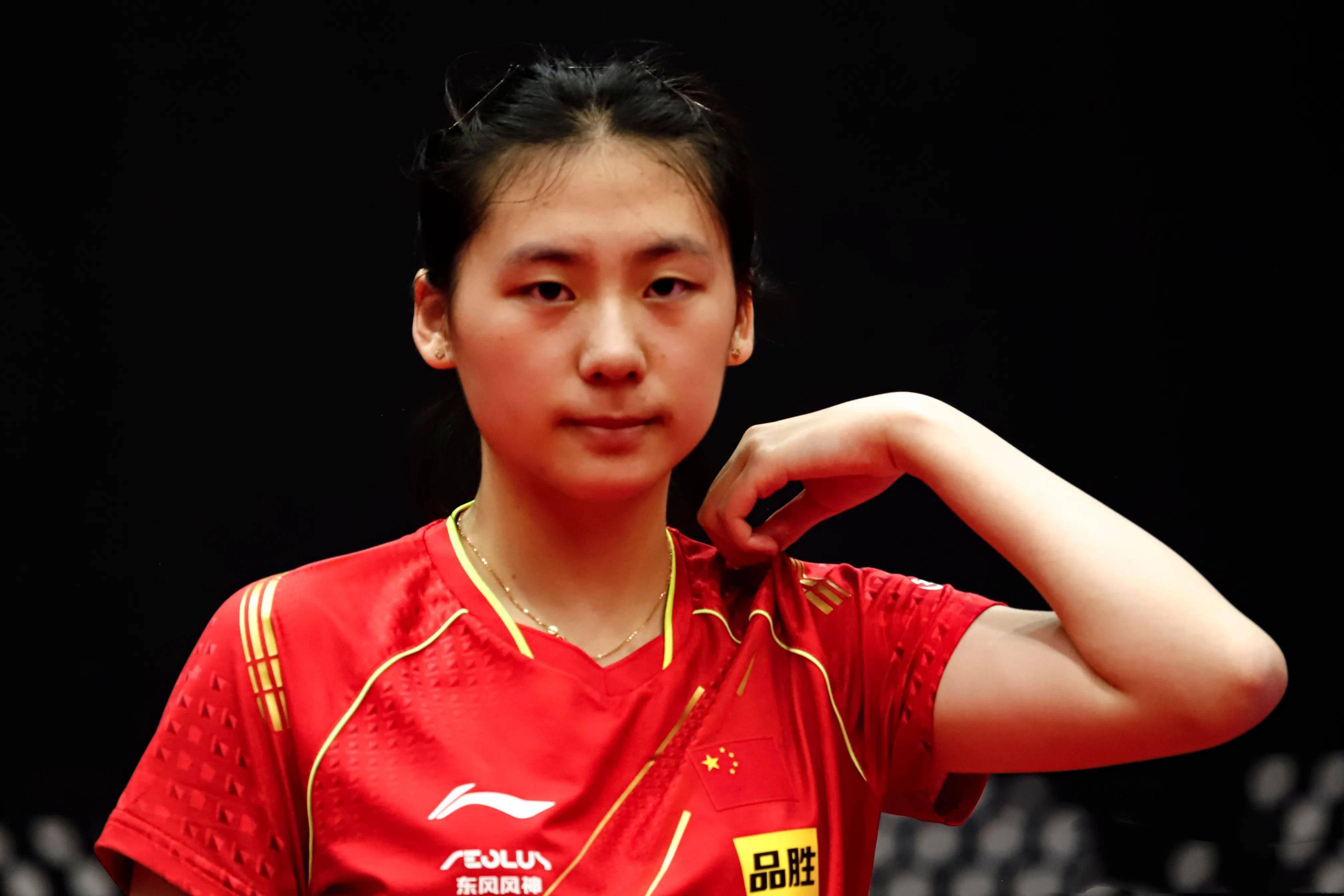 他立刻用停 他立刻用停